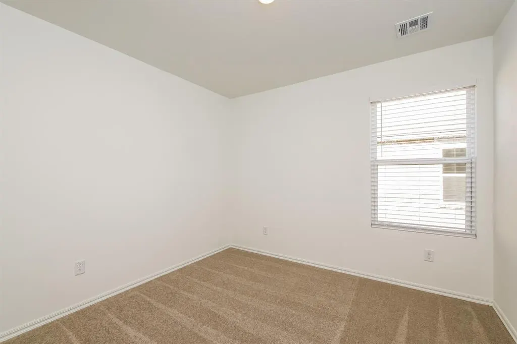 Photo 12 — 4008 Becky Lane, Mustang, OK 73064