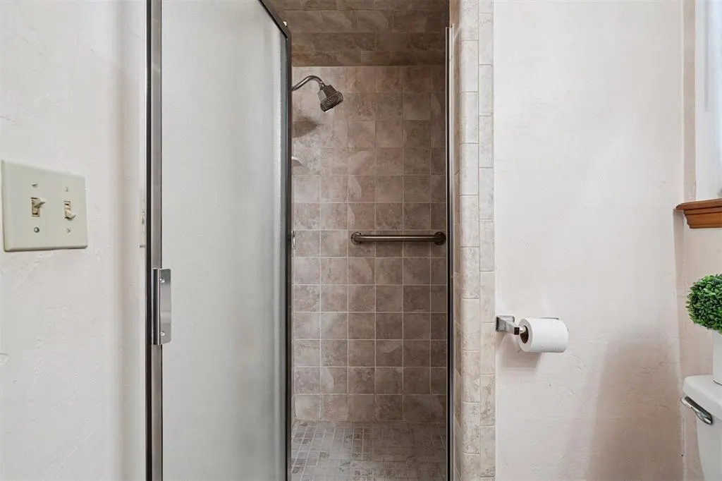 Photo 23 — 1409 Woodland Way, Oklahoma City, OK 73127