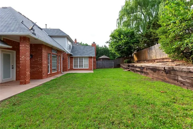 Photo 5 — 13308 Creekside Drive, Oklahoma City, OK 73131