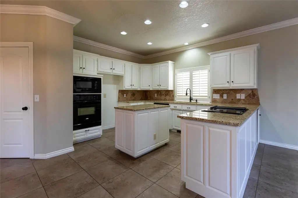 Photo 16 — 13308 Creekside Drive, Oklahoma City, OK 73131