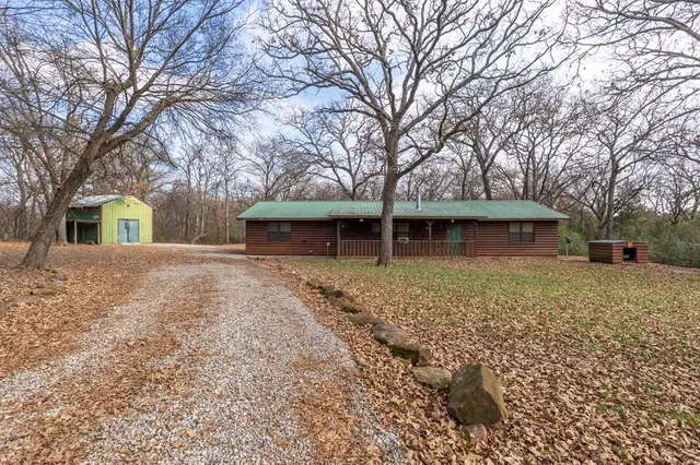 Photo 2 — 20471 Coker Road, Tecumseh, OK 74873