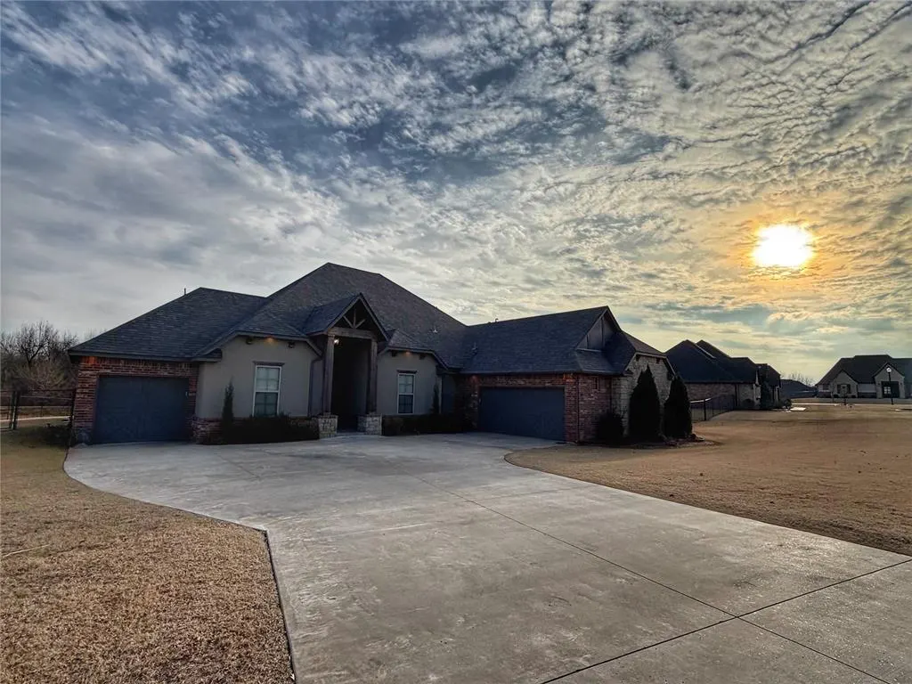 Front exterior — 8100 SW 109th Street, Oklahoma City, OK 73173