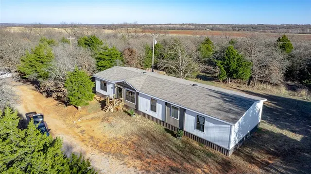 Photo 7 — 19470 E Covell Road, Luther, OK 73054