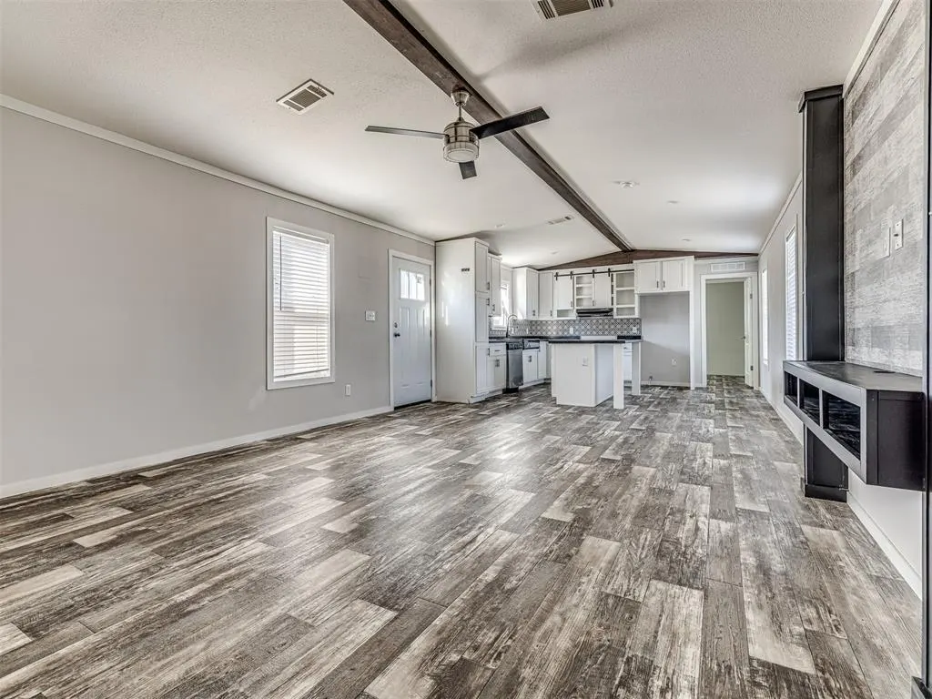 Photo 8 — 623 S Layton Avenue, Earlsboro, OK 74840