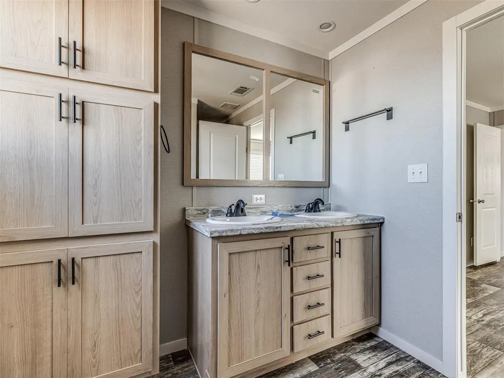 Photo 19 — 623 S Layton Avenue, Earlsboro, OK 74840