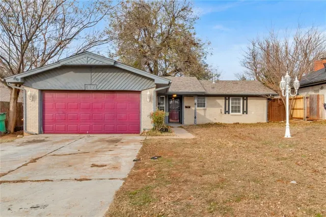 Front exterior — 617 SW 71st Street, Oklahoma City, OK 73139