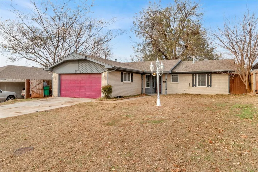 Photo 3 — 617 SW 71st Street, Oklahoma City, OK 73139