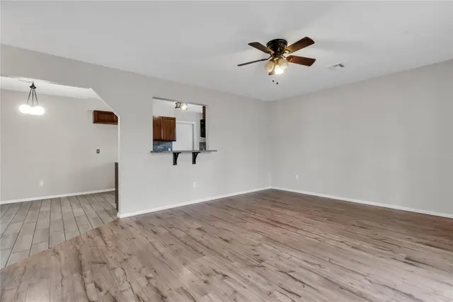 Photo 6 — 617 SW 71st Street, Oklahoma City, OK 73139