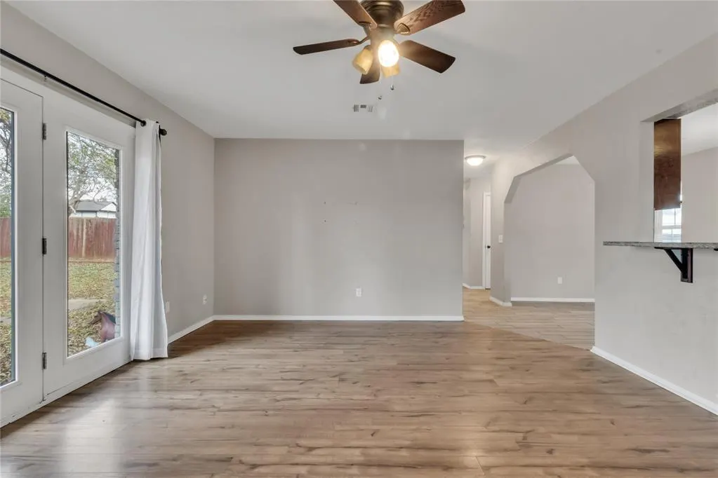Photo 7 — 617 SW 71st Street, Oklahoma City, OK 73139