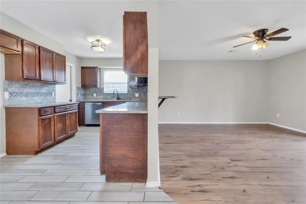 Photo 19 — 617 SW 71st Street, Oklahoma City, OK 73139
