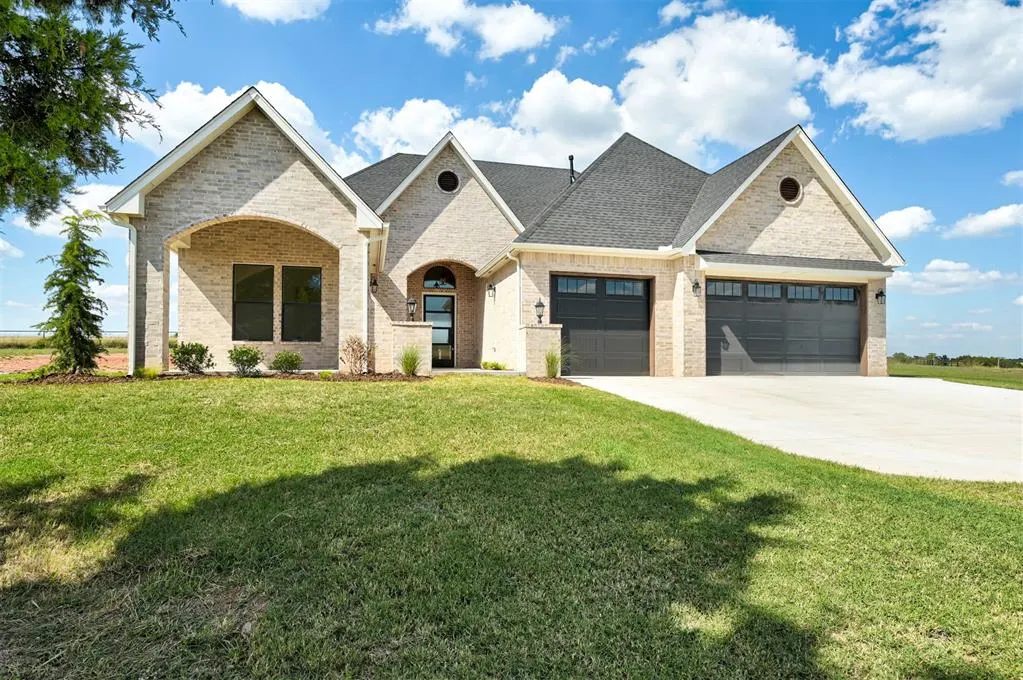 Photo 3 — 2054 County Road 1336, Blanchard, OK 73010