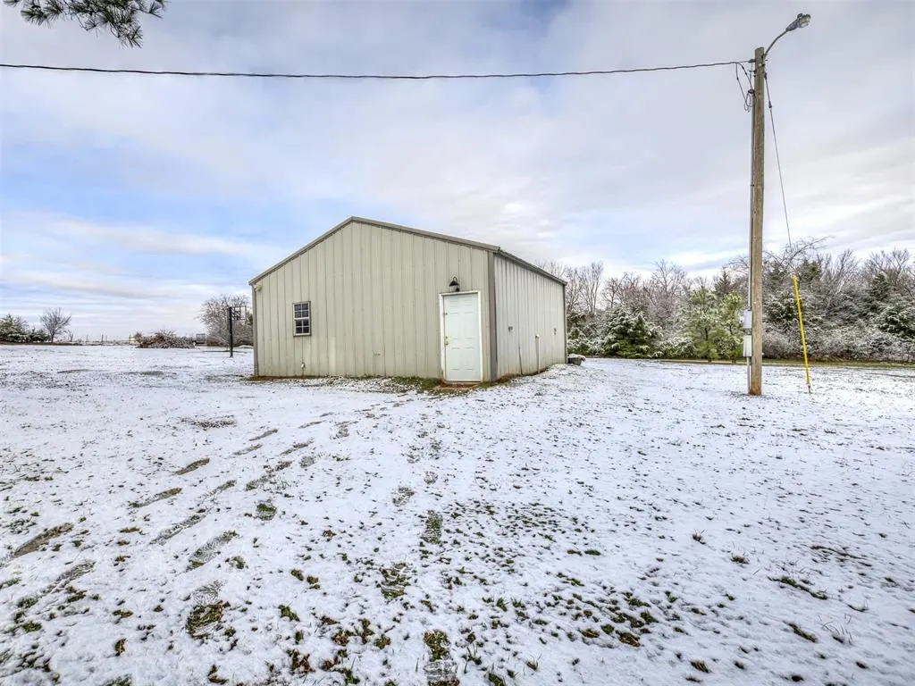 Photo 39 — 36506 Garretts Lake Road, Shawnee, OK 74804