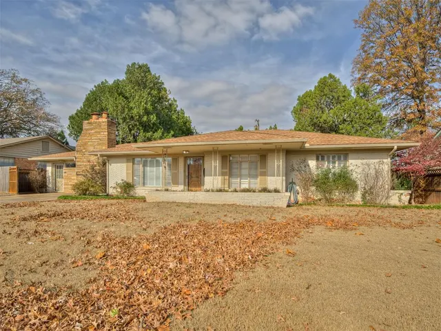 Photo 3 — 1311 Sunset Drive, Norman, OK 73069