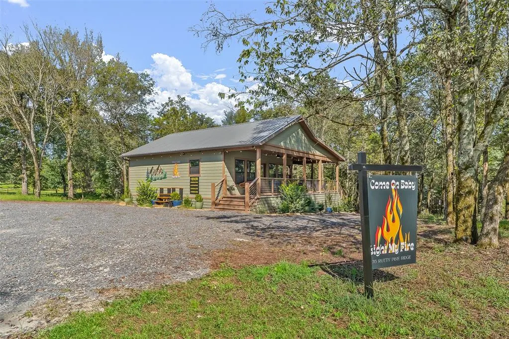 Front exterior — 76 Rutty Pine Ridge Ridge, Broken Bow, OK 74728