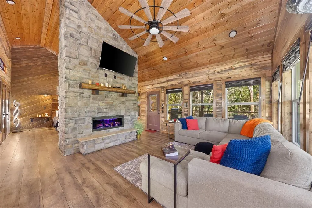 Photo 3 — 76 Rutty Pine Ridge Ridge, Broken Bow, OK 74728