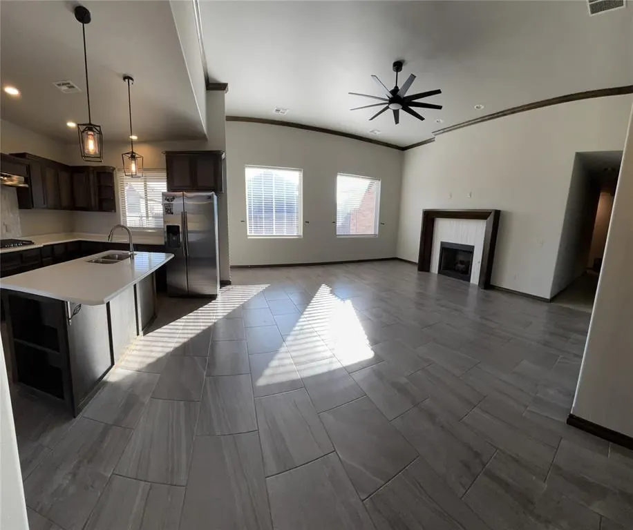 Photo 7 — 412 E Atlanta Terrace, Mustang, OK 73064