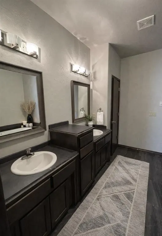 Photo 14 — 412 E Atlanta Terrace, Mustang, OK 73064