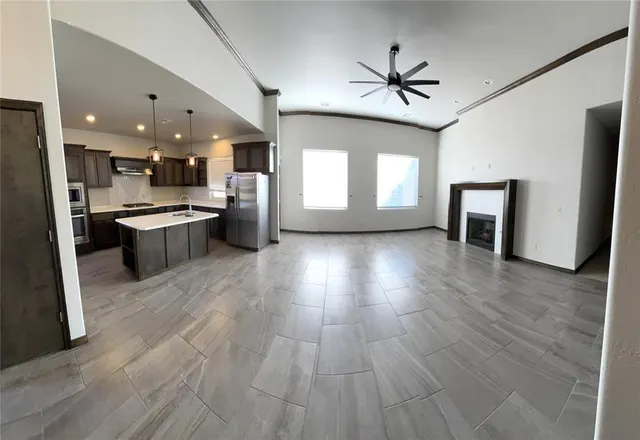 Photo 8 — 412 E Atlanta Terrace, Mustang, OK 73064