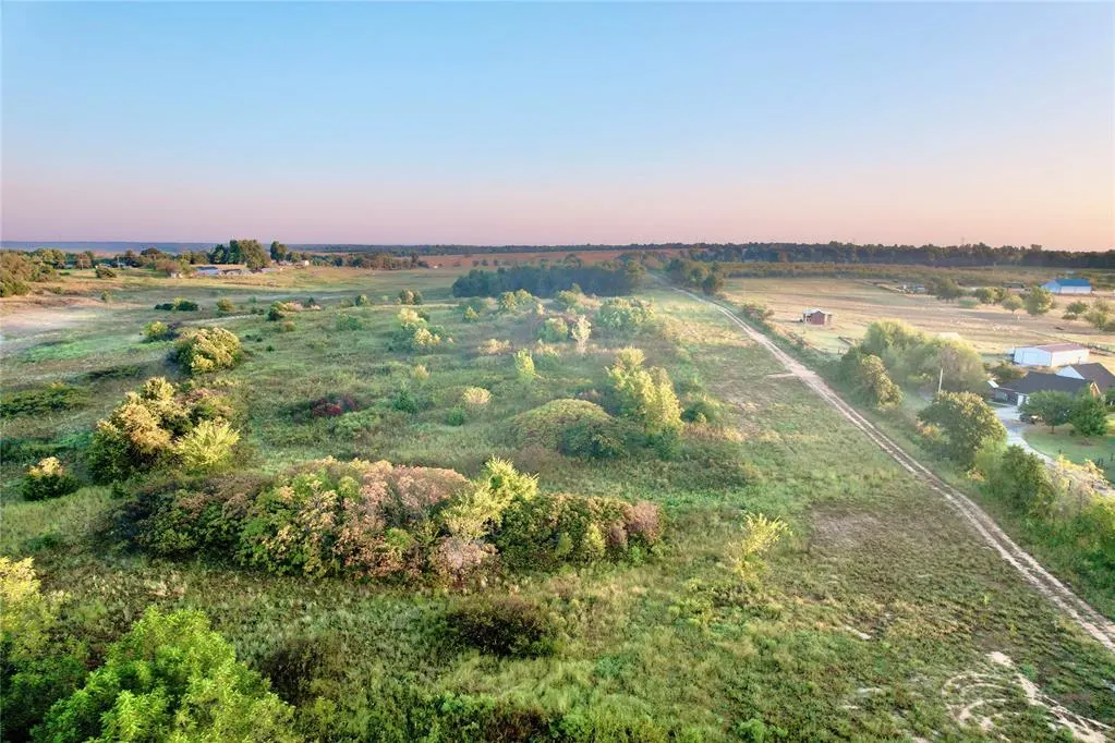 Photo 9 — 0005 NE 50th Street, Harrah, OK 73045