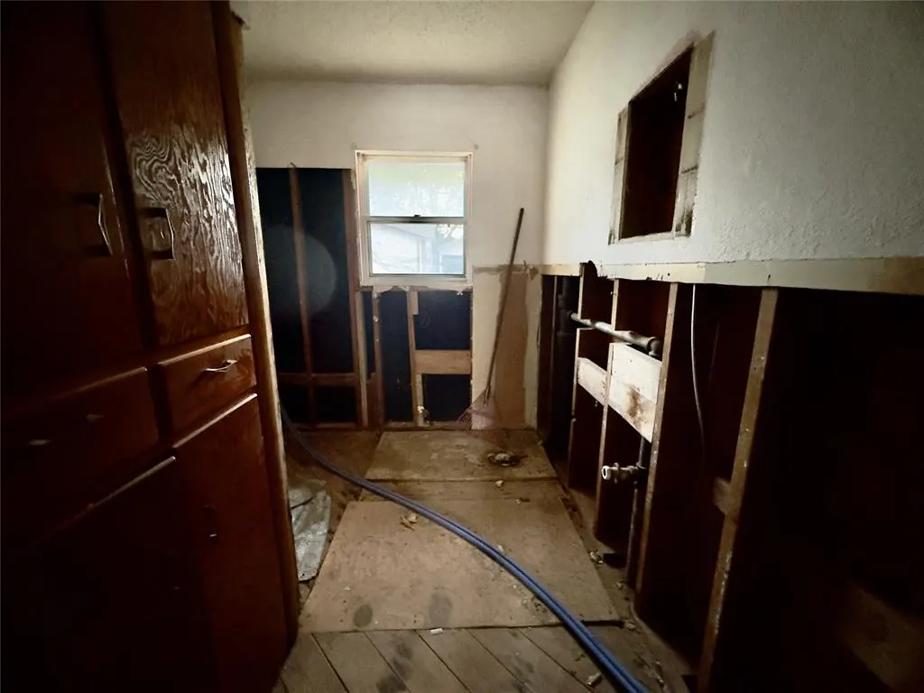 Photo 11 — 418 W Filmore Street, Mangum, OK 73554