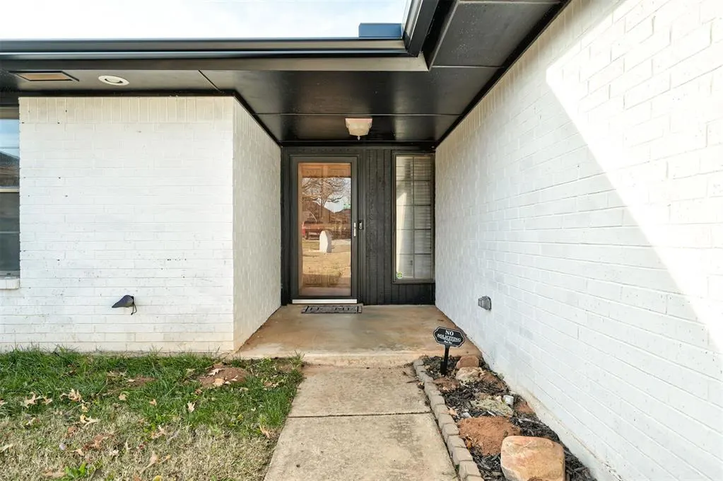 Photo 4 — 10304 S Avery Avenue, Midwest City, OK 73130