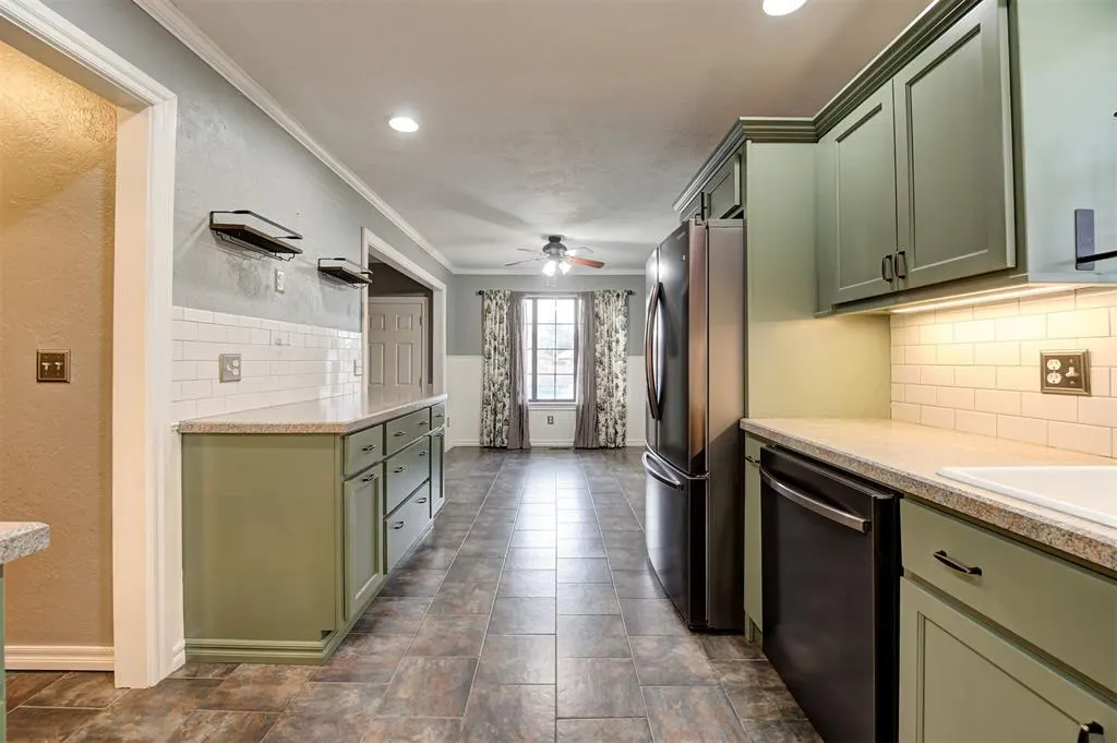 Photo 19 — 10304 S Avery Avenue, Midwest City, OK 73130