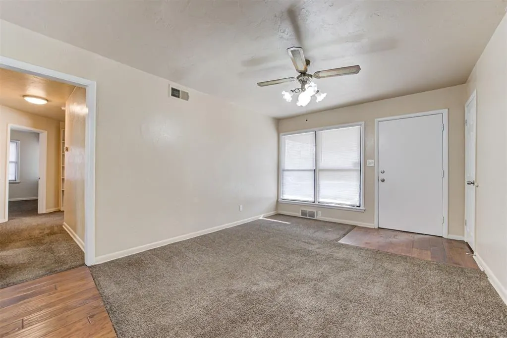 Photo 7 — 3717 NW 59th Street, Oklahoma City, OK 73112