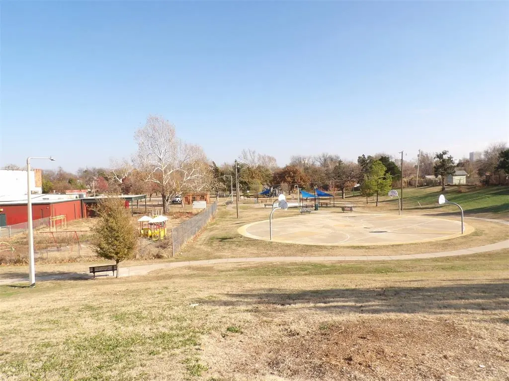 Photo 21 — 1413 N McKinley Avenue, Oklahoma City, OK 73106