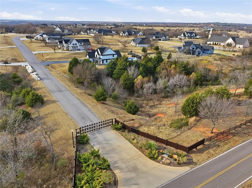 Photo 37 — 712 Forest Circle, Washington, OK 73093