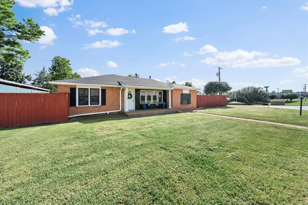 Photo 3 — 2810 NW 62nd Street, Oklahoma City, OK 73112