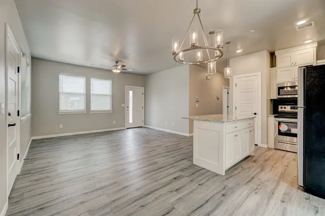 Photo 3 — 1138 N Blackwelder Avenue, Oklahoma City, OK 73106
