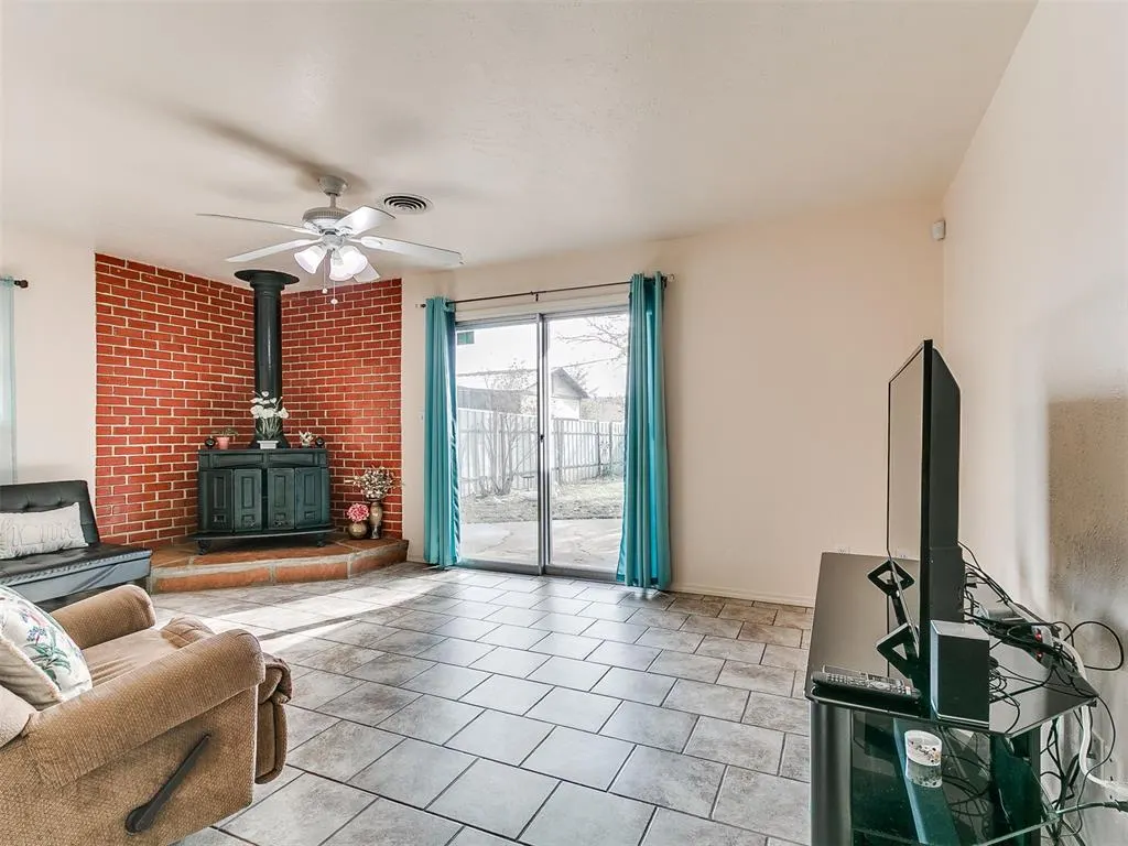 Photo 5 — 2640 SW 57th Street, Oklahoma City, OK 73119