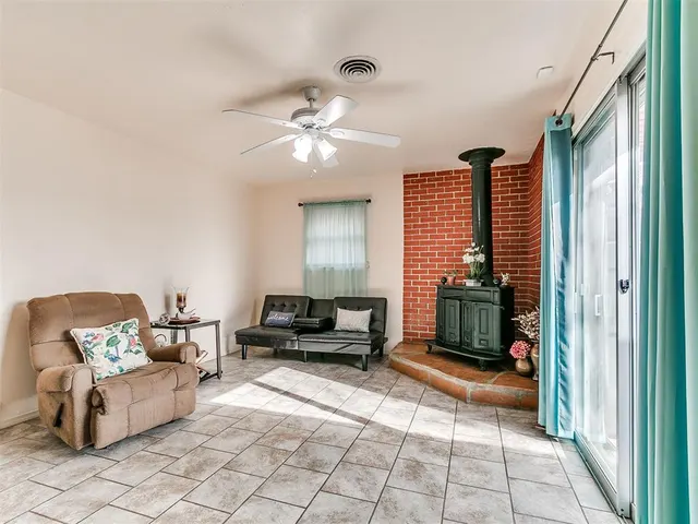 Photo 7 — 2640 SW 57th Street, Oklahoma City, OK 73119