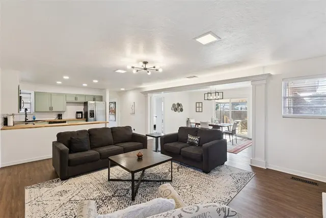 Photo 8 — 6700 Saint Marys Place, Oklahoma City, OK 73132
