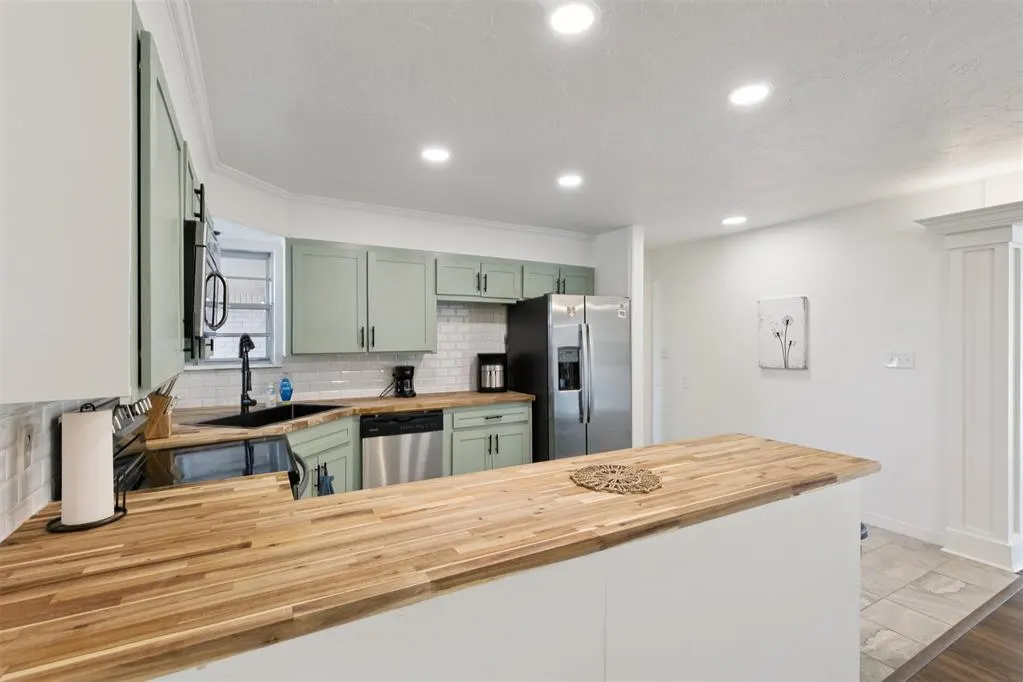Photo 12 — 6700 Saint Marys Place, Oklahoma City, OK 73132