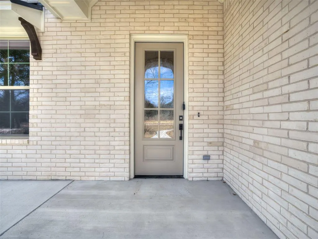 Photo 3 — 2227 Crossover Court, Edmond, OK 73034