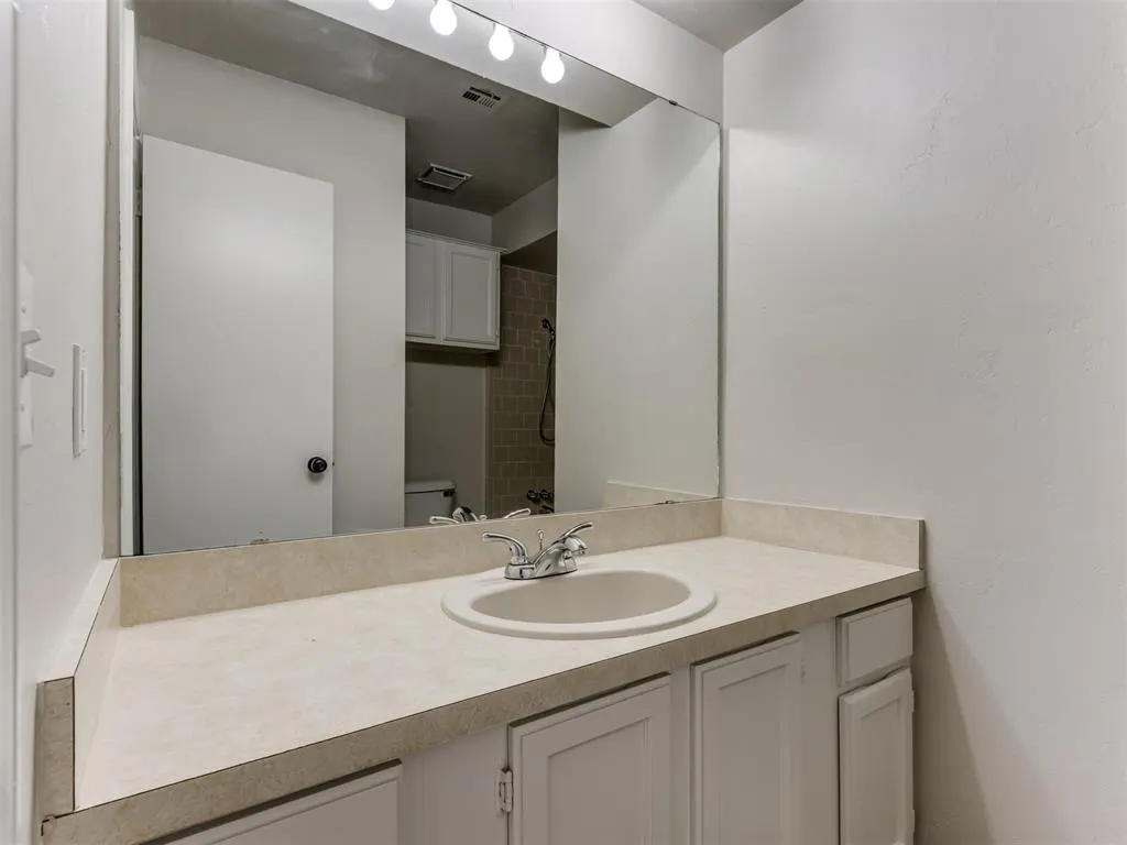 Photo 19 — 101 Kendra Drive, Midwest City, OK 73110