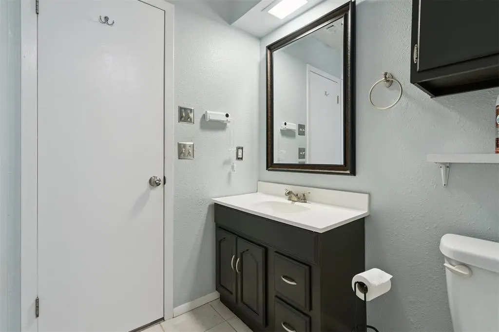 Photo 17 — 9723 Hefner Village Boulevard, Oklahoma City, OK 73162