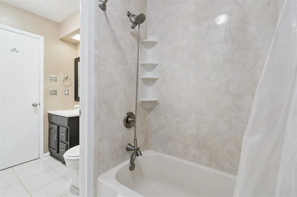 Photo 23 — 9723 Hefner Village Boulevard, Oklahoma City, OK 73162