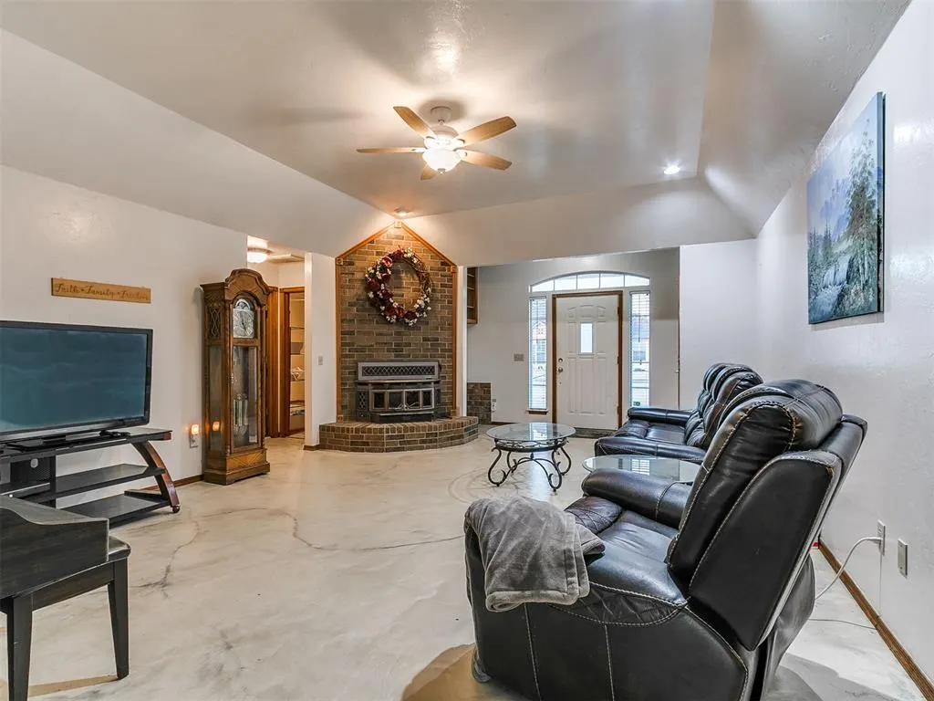 Photo 7 — 7316 NW 129th Street, Oklahoma City, OK 73142