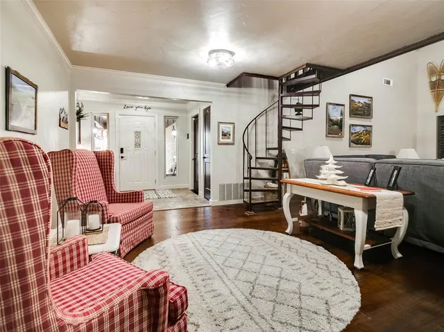 Photo 7 — 1006 E 13th Street, Cushing, OK 74023