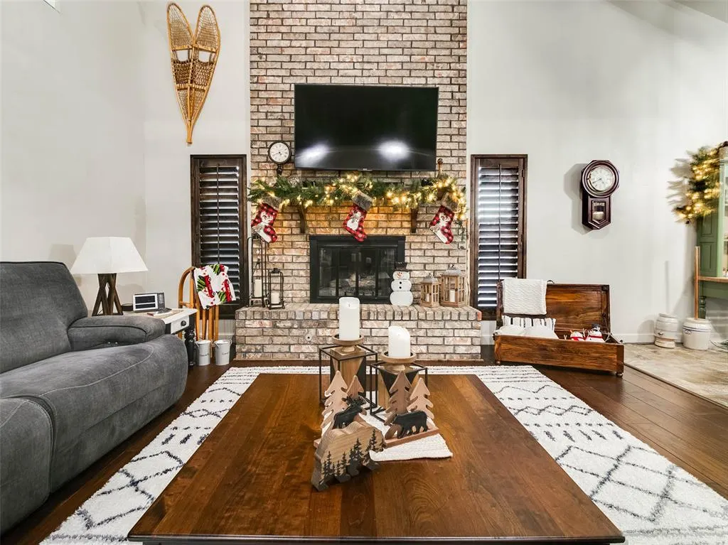 Photo 13 — 1006 E 13th Street, Cushing, OK 74023