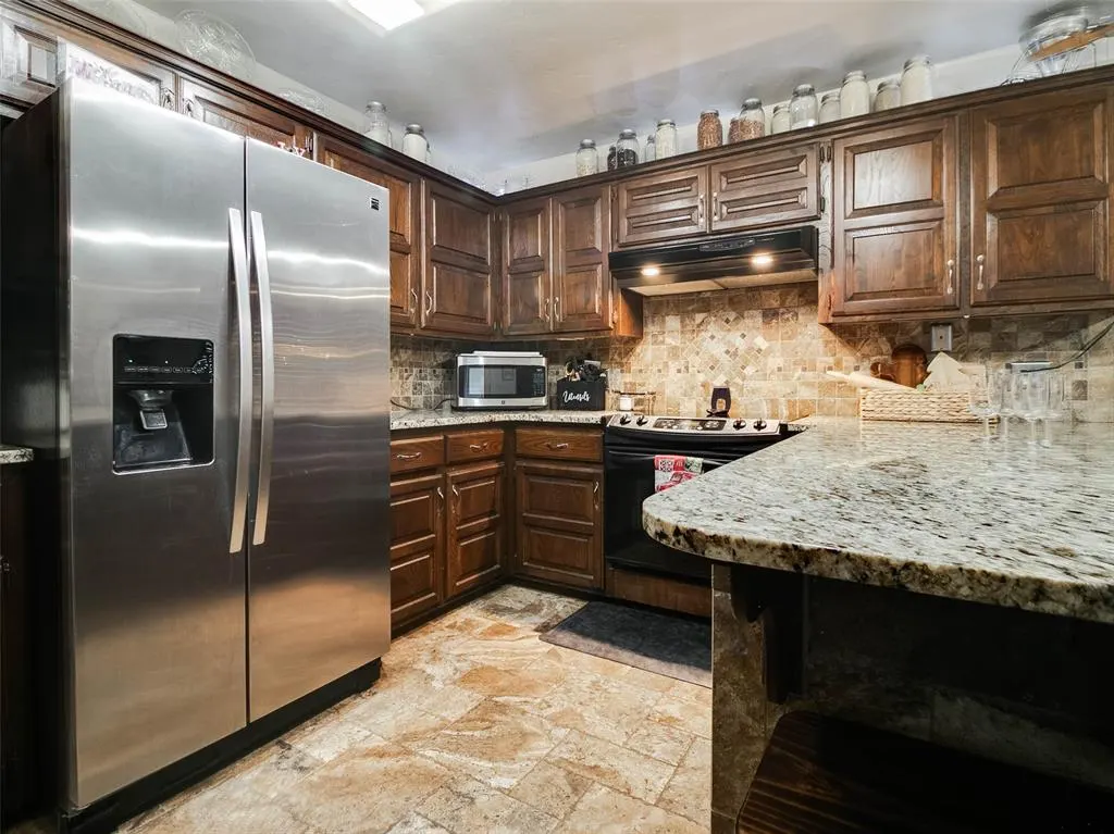 Photo 25 — 1006 E 13th Street, Cushing, OK 74023