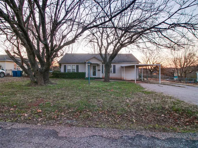 Photo 4 — 315 S Price Avenue, Chandler, OK 74834