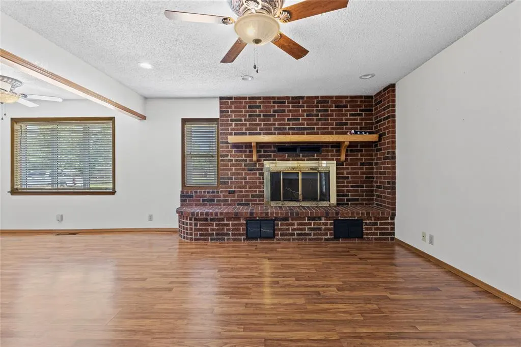 Photo 7 — 301 W Locust Street, Fairview, OK 73737