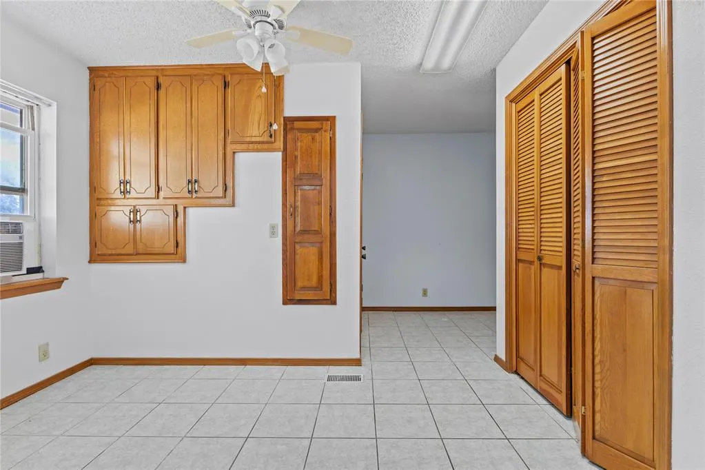 Photo 15 — 301 W Locust Street, Fairview, OK 73737