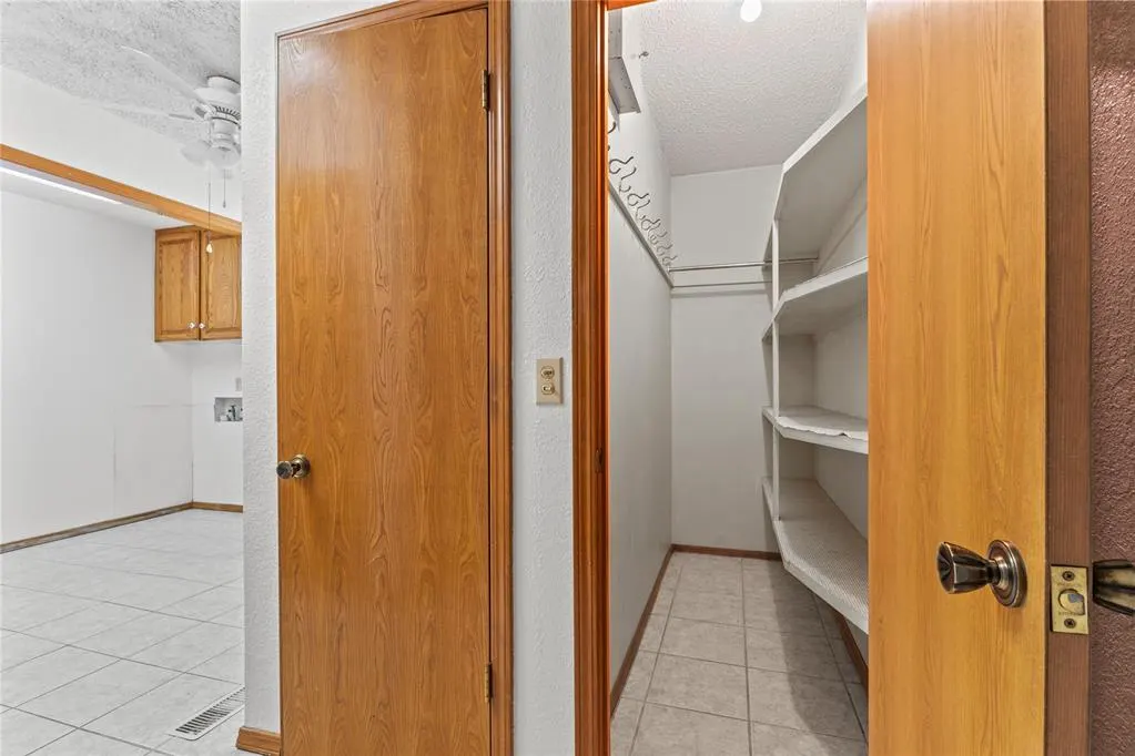 Photo 17 — 301 W Locust Street, Fairview, OK 73737
