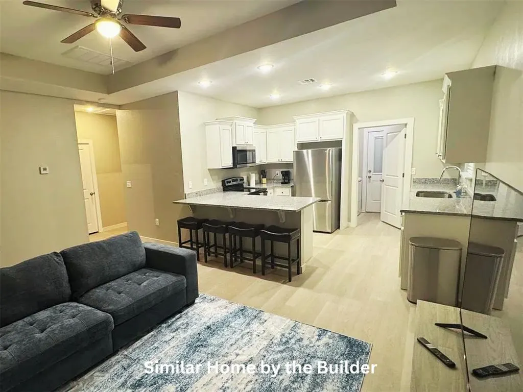 Photo 8 — 2006 Willow Place, Blackwell, OK 74631