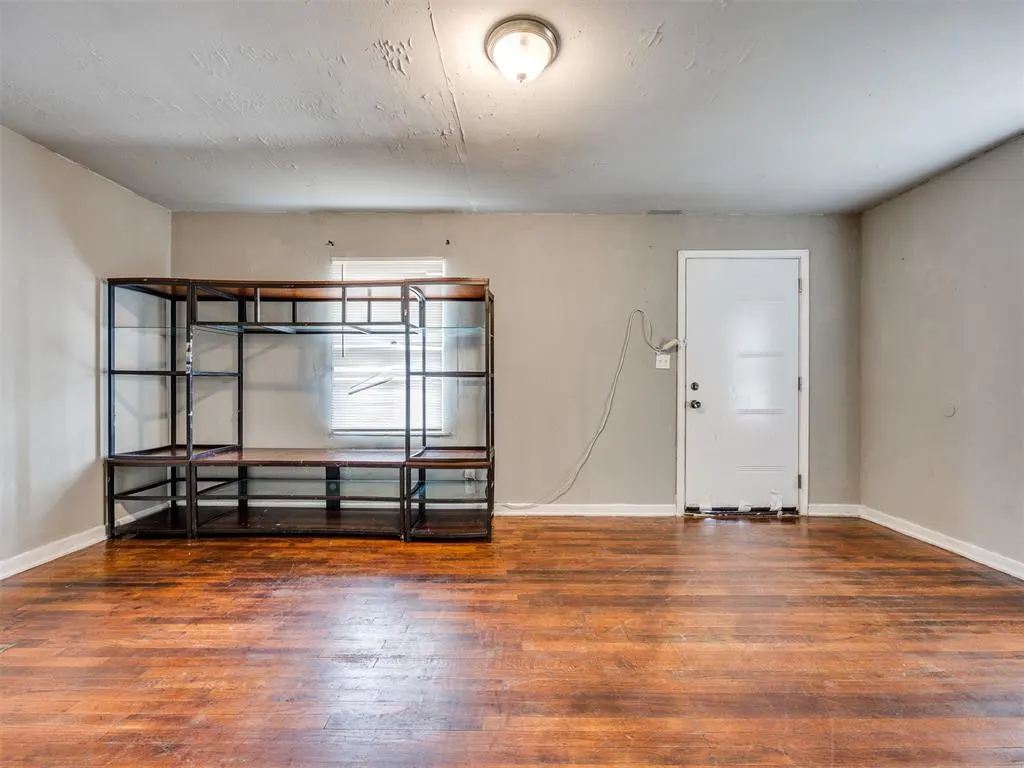 Photo 4 — 3205 SW 20th Street, Oklahoma City, OK 73108