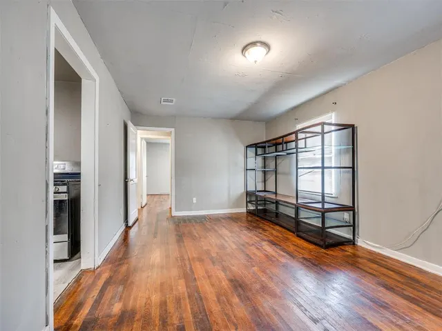 Photo 5 — 3205 SW 20th Street, Oklahoma City, OK 73108